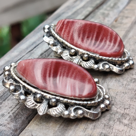 Vintage Selro Selini Pink Lucite Earrings - Picture 12 of 13